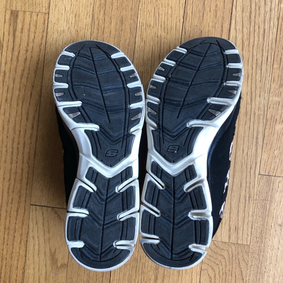 Sketchers Air- Cooled memory Foam sneakers size 7 leopard - Picture 7 of 7